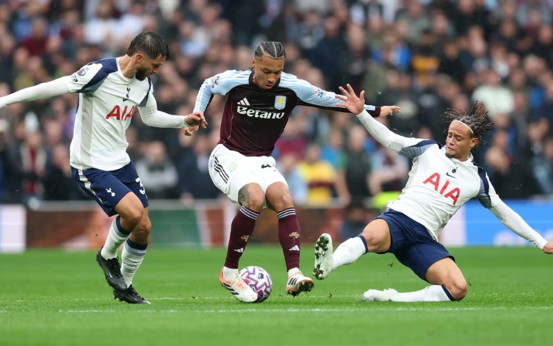Aston Villa được đánh giá cao hơn Tottenham Hotspur